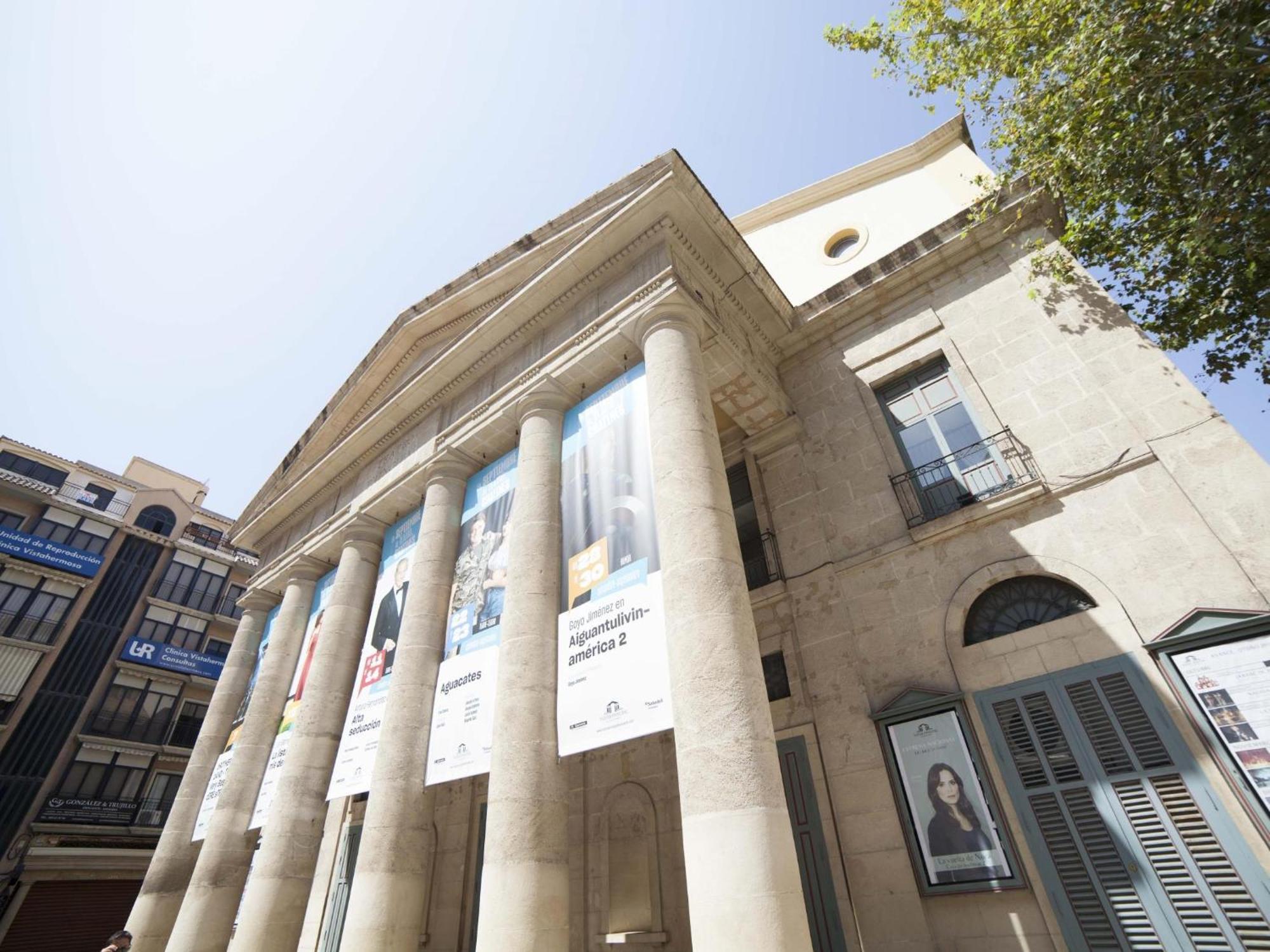 Teatro ~ Alicante Exterior foto